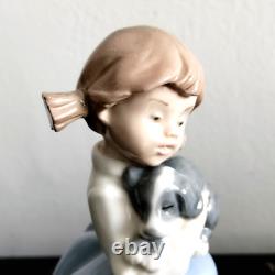 Timeless Lladro NAO Figurine'Girl Holding Sleepy Puppy' Spain Porcelain 7.5