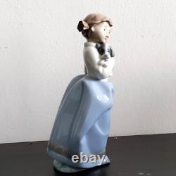Timeless Lladro NAO Figurine'Girl Holding Sleepy Puppy' Spain Porcelain 7.5