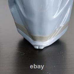 Timeless Lladro NAO Figurine'Girl Holding Sleepy Puppy' Spain Porcelain 7.5