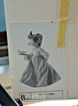 VINTAGE NAO BY LLADRO DAISA 1988 VUELA 7.5 GIRL With DOVE FIGURE WithBOX MINT