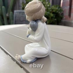 VINTAGE NAO by LLADRO #5102 GIRL WITH A DOLL