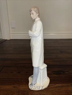 VTG 1979 Lladro Nao Figurine, Doctor, Male 13.5 Inches Tall Perfect Condition