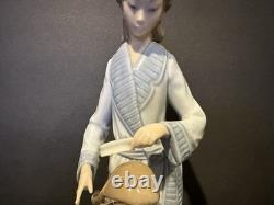 VTG 1982 Retired Nao Lladro 11 Mother Brushing Girls Hair Porcelain Figure #349