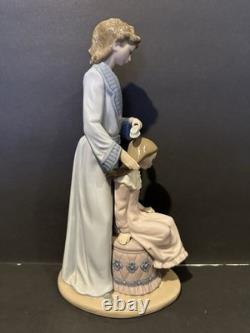 VTG 1982 Retired Nao Lladro 11 Mother Brushing Girls Hair Porcelain Figure #349