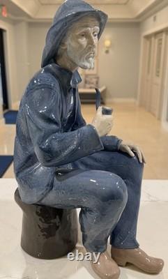 VTG NAO Lladro THE MARINER Old Fisherman Sailor Seated Smoking Pipe #262 15.5