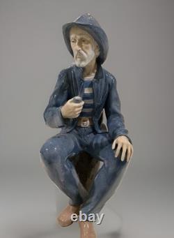 VTG NAO Lladro THE MARINER Old Fisherman Sailor Seated Smoking Pipe #262 15.5