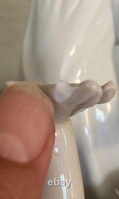 VTG NAO by LLADRO Statue Children Playing PILLOW FIGHT Figurine- SPAIN Read