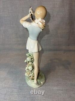 VTG Nao by Lladró Women Golfer Figurine, Out of the Rough # 450 Porcelain