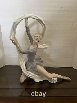 Vintage 1977 NAO by Lladro Dancer With Veil Porcelain Ballerina Figurine Lla1