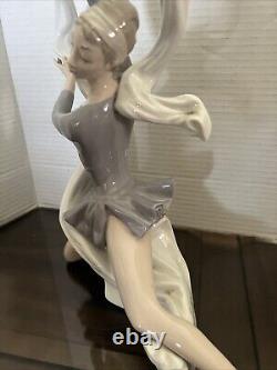 Vintage 1977 NAO by Lladro Dancer With Veil Porcelain Ballerina Figurine Lla1