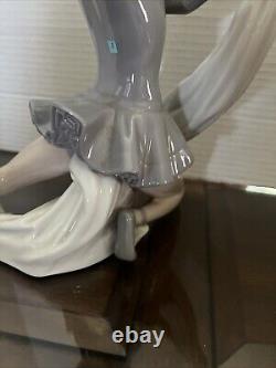 Vintage 1977 NAO by Lladro Dancer With Veil Porcelain Ballerina Figurine Lla1