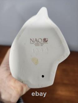 Vintage 1999 NAO by Lladro Hand Made Porcelain Figurine 14 Floral Beauty 1344