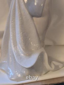 Vintage 2001 Retired NAO By Lladro Whispering Waves #1412 Figurine Girl Seashell