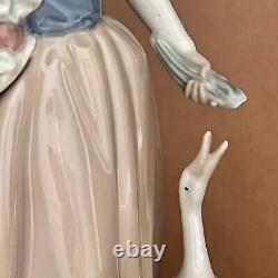 Vintage Lladro NAO 1977 Porcelain Figurine Girl With Goose Hand Made In Spain