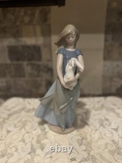Vintage Lladro NAO Girl With Rabbit #0762 Glossy Finish RARE Vintage Lladro NAO Girl With Rabbit #0762 Glossy Finish RARE