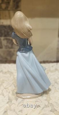 Vintage Lladro NAO Girl With Rabbit #0762 Glossy Finish RARE Vintage Lladro NAO Girl With Rabbit #0762 Glossy Finish RARE