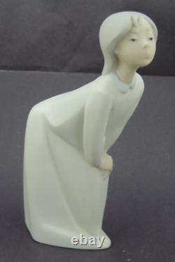 Vintage NAO Girl Kissing (Nao) Figurine Collectible Figure