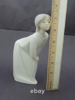 Vintage NAO Girl Kissing (Nao) Figurine Collectible Figure