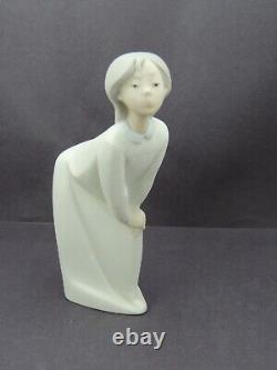 Vintage NAO Girl Kissing (Nao) Figurine Collectible Figure