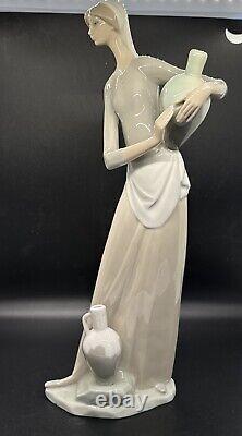 Vintage NAO Lladro #4875 Girl With Jug Mint Condition GLOSSY