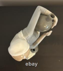 Vintage NAO Lladro Woman With Water Ewers H-28 M Spain 13 Excellent Condition