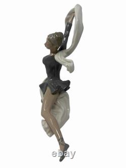 Vintage NAO by Lladro Dancer With Veil Porcelain Ballerina Figurine Excellent