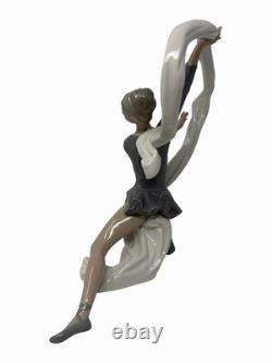 Vintage NAO by Lladro Dancer With Veil Porcelain Ballerina Figurine Excellent