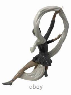 Vintage NAO by Lladro Dancer With Veil Porcelain Ballerina Figurine Excellent