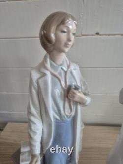 Vintage NAO by Lladró Doctor Female Doctor Matching Pair of Porcelain Figurines