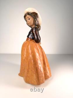 Vintage NAO by Lladro Girl Figurine Spain 1987 Porcelain Statue Hand Painted