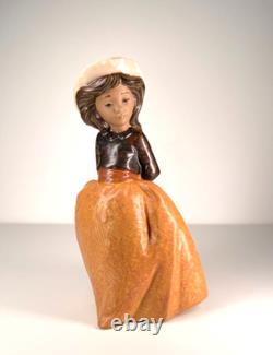 Vintage NAO by Lladro Girl Figurine Spain 1987 Porcelain Statue Hand Painted