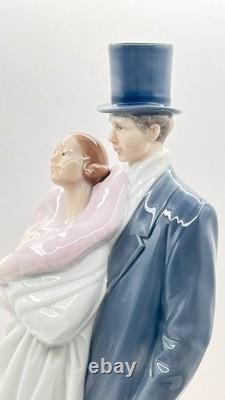 Vintage NAO by Lladro High Society Couple Porcelain Figurine 14 Excellent
