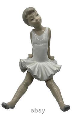 Vintage Nao Ballet Dancer Ballerina Figurine by Lladro Figurine