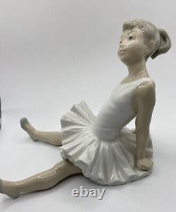 Vintage Nao Ballet Dancer Ballerina Figurine by Lladro Figurine