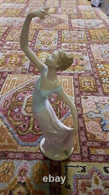 Vintage Nao By Lladro Ballerina 14 Figure Figurine 1204 The Dance Is Over