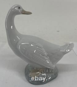 Vintage Nao By Lladro Four Long Neck Geese Porcelain Figurine Set