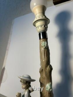 Vintage Nao Lladró Porcelain Table Lamp Lladro