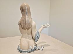 Vintage Nao by Lladro Beautiful Bather #1363 Glazed Mint Condition