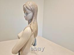 Vintage Nao by Lladro Beautiful Bather #1363 Glazed Mint Condition