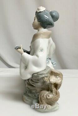 Vintage Nao by Lladro Porcelain Japanese Geisha Figure 59852