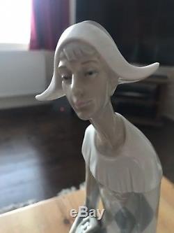 Vintage Porcelain Harlequin Figure (Lladro) Very rare. With FREE gift