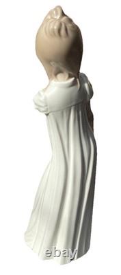 Vintage Rare 1977 Porcelain Lladro Handmade Yawning Young Girl Numbered Figure
