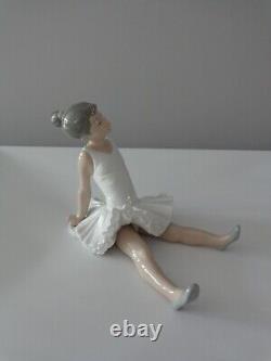 Vintage Rare Porcelain Nao by Lladro Ballerinas Figure Sitting Down