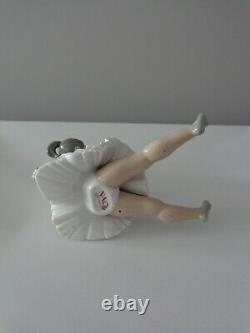 Vintage Rare Porcelain Nao by Lladro Ballerinas Figure Sitting Down