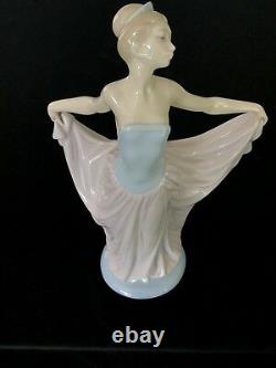 Vintage Retired Lladro Dancer Figure No2267