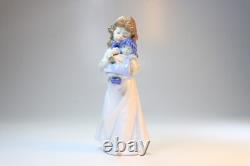 Vintage Sculpture Nao by LLadro We're Sleepy Figurine Resin Rare Handmade Spain
