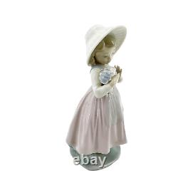 Vintage Signed Nao by Lladro Girl with Bouquet Nina Con Ramo 348 Pink Dress