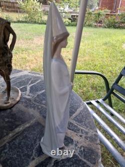 Vintage Spain Porcelain Nao by Lladro figurine
