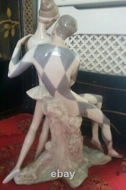 Vintage lladro Centrepiece jester and ballerina figurine, Rare