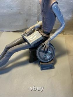 X-Large LLADRO NAO Don Quixote Figurine BROKEN LEG DAMAGED